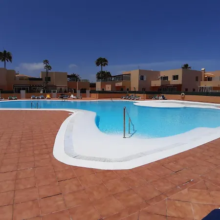 B-rent Delfines Casa Nina شقة