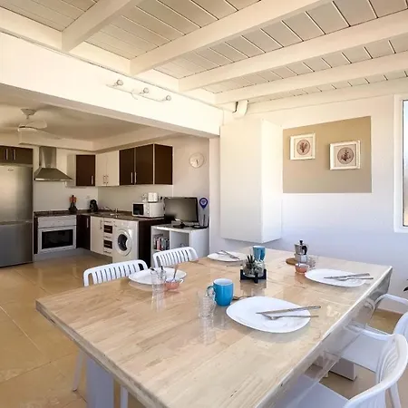 B-rent Delfines Casa Nina Апартаменты Коральео